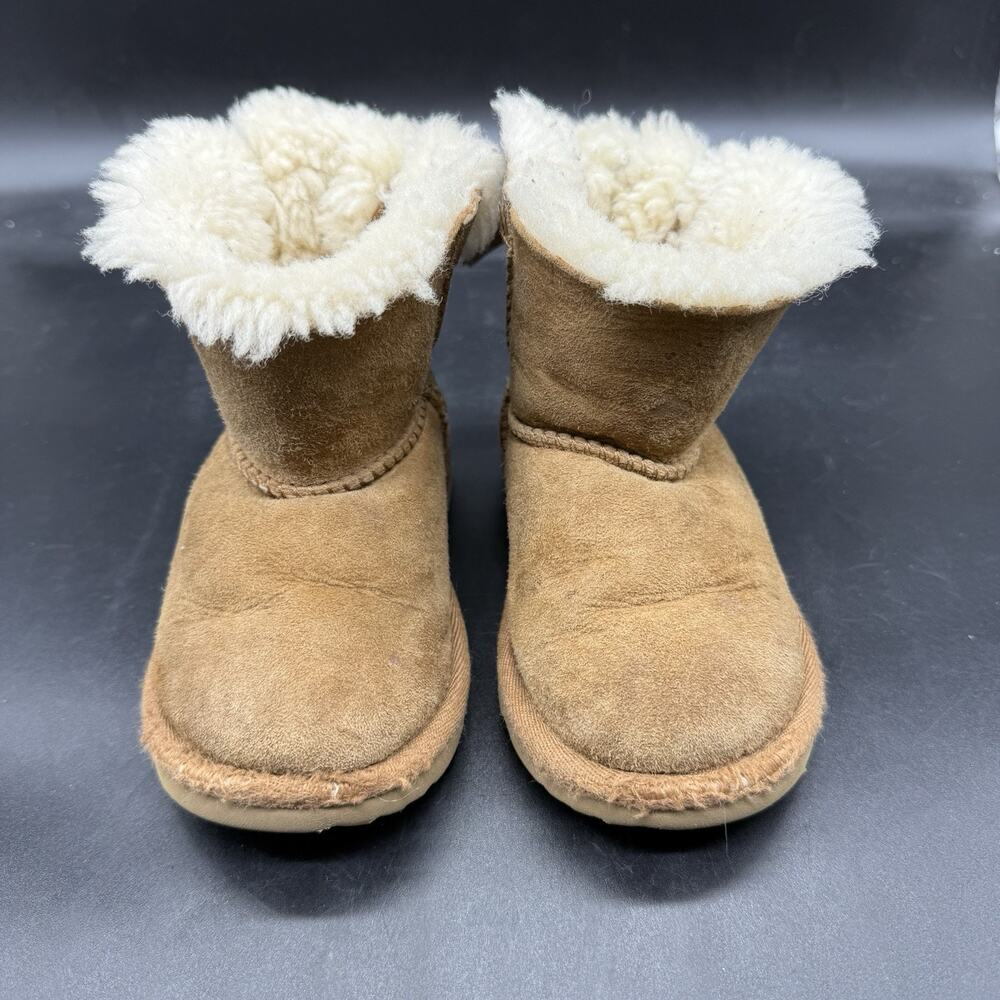 UGG Bailey Bootie Kids Size 8 Brown Fur lined Bow winter - Picture 3 of 8